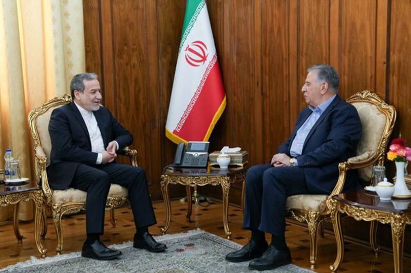 وظیفه وزارت امور خارجه، گشودن مسیر برای فعالان اقتصادی است