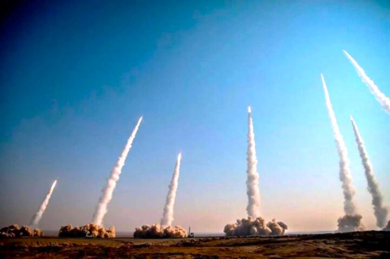 روزنامه عبری: توان موشکی ایران در حال ارتقا است