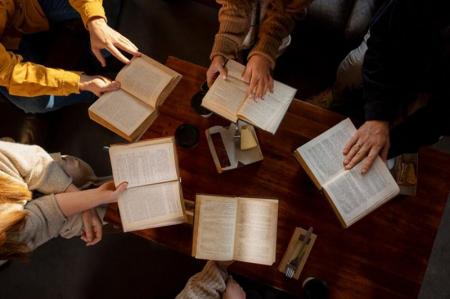 فضای مجازی نمی‌تواند جایگزین کتاب‌های چاپی شود