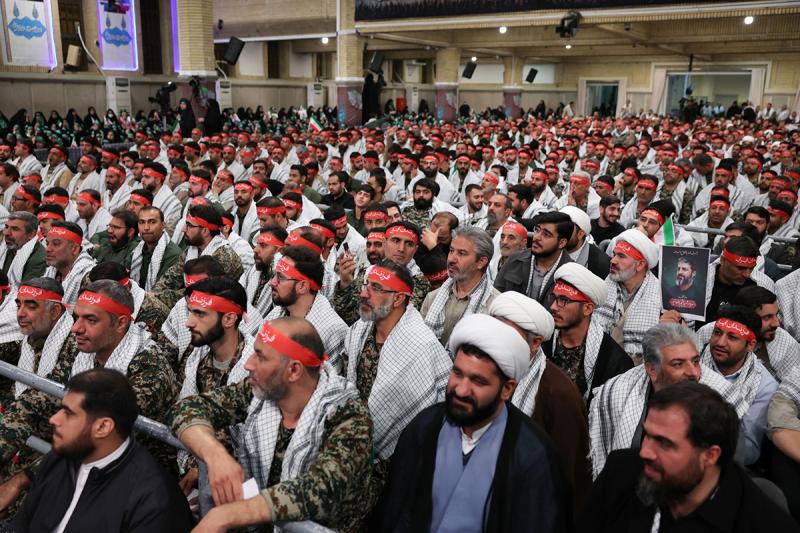 مراسم روز بسیج در حسینیه امام خمینی (ره) برگزار شد