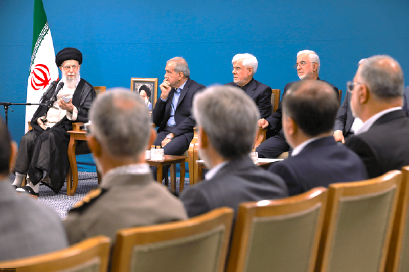 پیام حمایت چندباره رهبر انقلاب از دولت پزشکیان