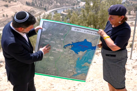 اشغالگری| از دیوارکشی‌های نژادپرستانه تا کوچ اجباری ساکنین