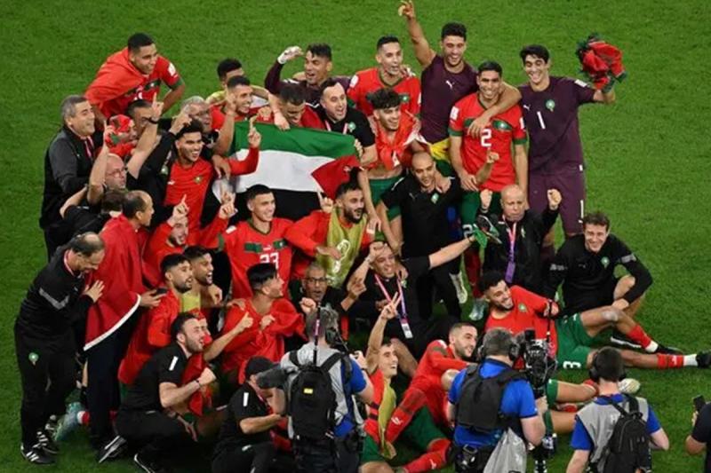 جشن پیروزی تیم فوتبال فلسطین با نام رهبران شهید مقاومت + فیلم