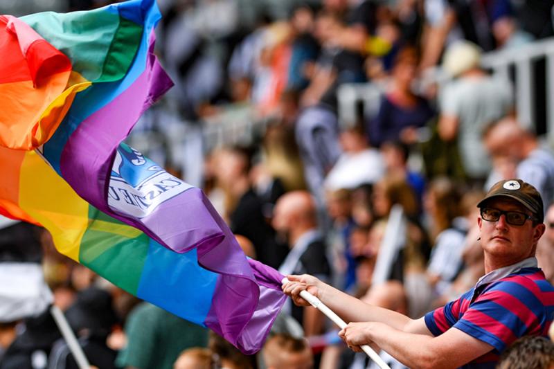 موضع‌گیری ستاره‌های فوتبال در مواجهه با نمادهای نوگرا