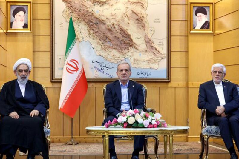 کشورهای مسلمان با یکدیگر تعامل سازنده داشته باشند