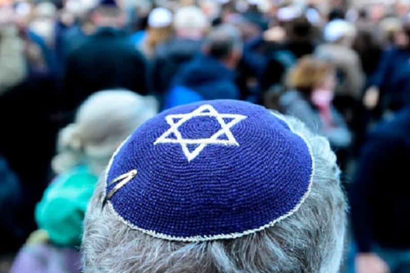 پرونده‌سازی ضدانقلاب و صهیونیست‌ها علیه استاد زن ایرانی