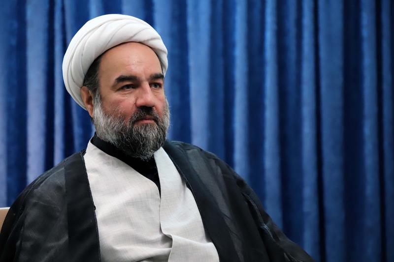 هشدار آیت الله محامی نسبت به عادی‌سازی گناه در فضای مجازی