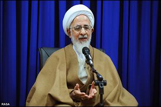 اگر از اول به حجاب و عفاف توجه می کردیم، گرفتار این مصیبت نمی شدیم