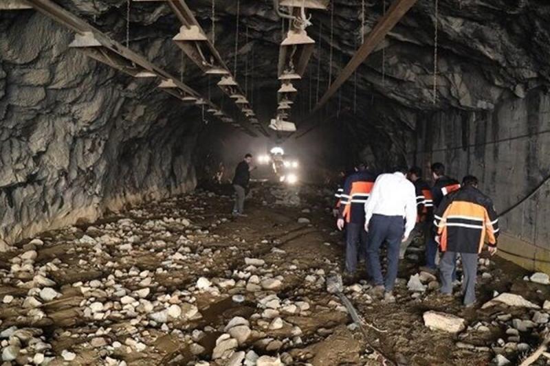 ساخت تونل‌های کندوان در سه شیفت کاری 