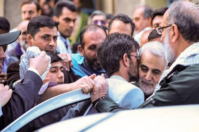 راز محبوبیت شهید حاج قاسم سلیمانی چه بود؟