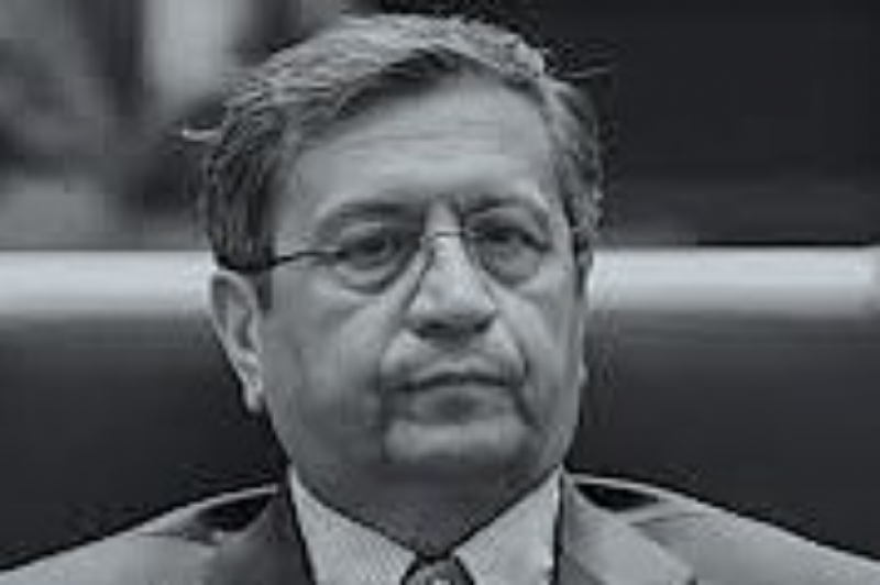 توئیت مهاجرانی درباره ۳ برنامه رئیس جدید بانک مرکزی