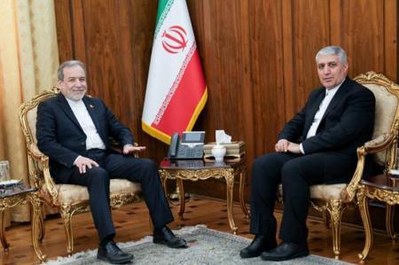 تاکید عراقچی بر پیشبرد مؤثر رویکرد حسن همسایگی با آذربایجان