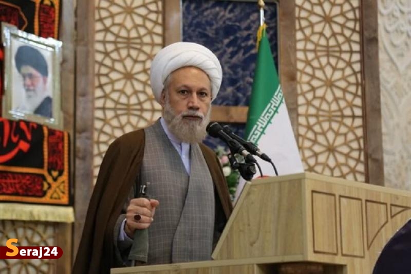دولت و مجلس برای رفع مشکلات اقتصادی تلاش کنند/ فریب فضای مجازی نخوریم