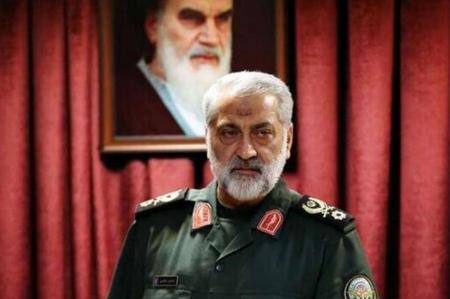 اگر به رهبر ما تعرض شود دنیای متجاوزان را به آتش می‌کشیم