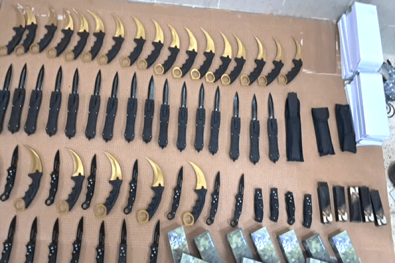 کشف ۵۸۰۰ قبضه سلاح سرد در شهرضا قبل از توزیع