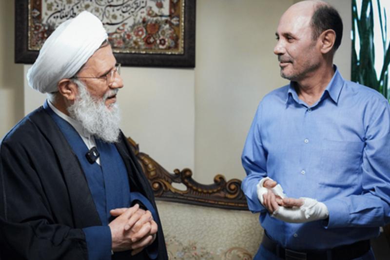 دیدار نماینده رهبر انقلاب با جانبازان ارتش در جنگ تحمیلی ۱۲روزه