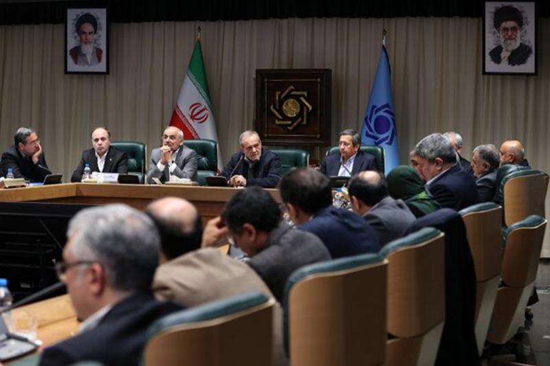 دستور مهم پزشکیان برای رفع موانع اجرایی تفویض اختیارات استانداران مرزی