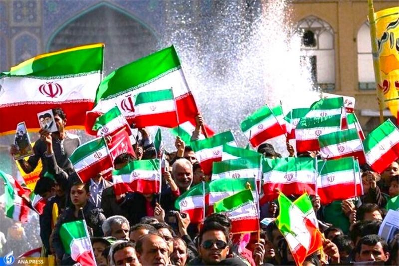 وحدت ملی؛ خط مقدم مقابله با جنگ روایت‌ها