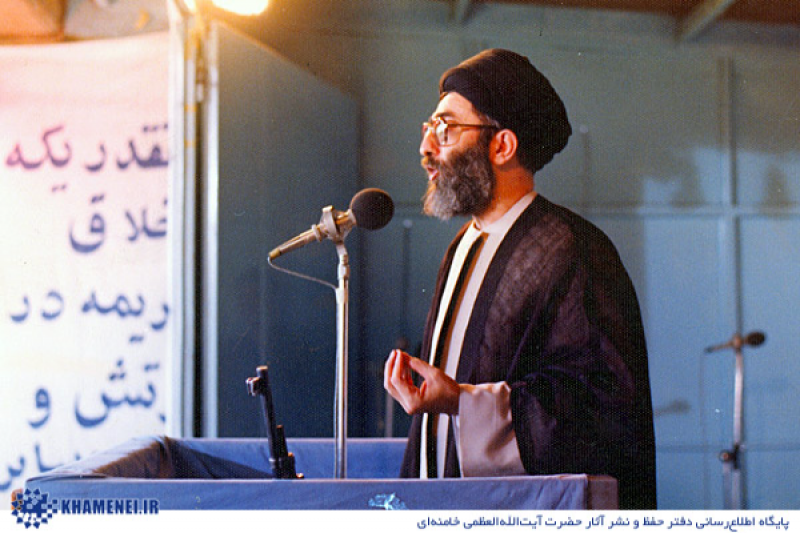 امام خامنه ای: الله اکبرتان را فراموش نکنید! + فیلم