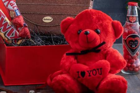 ولنتاین و چالش «تهی‌شدگی» در مقابل واردات فرهنگی