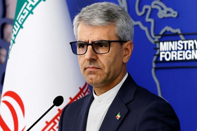 تحمیل رنج و فشار اقتصادی بر مردم ایران مصداق تروریسم است