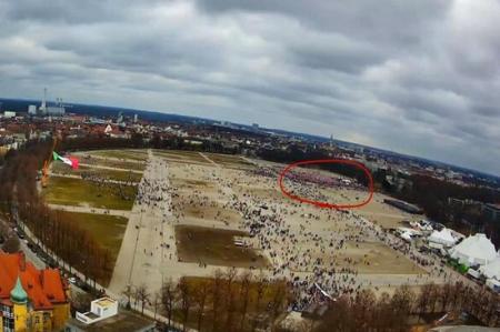 «سیرک سلطنت‌طلبان» در مونیخ