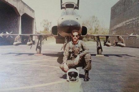 خلبان ایرانی که «گرگ آسمان» دشمن شد