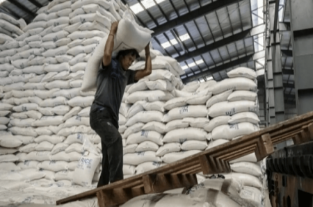 کشف ۴۰۰۰ تن برنج، روغن و قندوشکر احتکاری