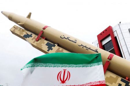 المیادین: ترامپ در پشت صحنه در تقلای‌ مذاکره با ایران است