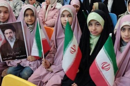 دختران در دنیای کتاب‌ها/ روایت دخترانی که جهان را نجات می‌دهند