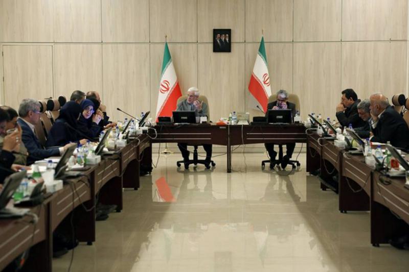 تیم مذاکره‌کننده باشجاعت و تدبیر از منافع ملی دفاع می‌کند