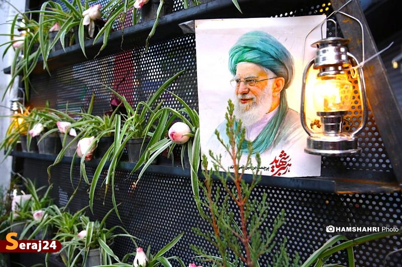 بیعت ۱۰۰۰ نفر از طلاب و اساتید حوزه‌ با امام خامنه‌ای