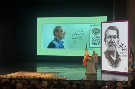 شهید لاریجانی یک دولت مرد واقعی بود