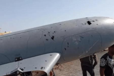 لاشه منهدم شده پهپاد دشمن در تنگه هرمز + فیلم 