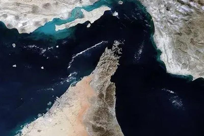 تنگه هرمز پس از طوفان؛ ایران ابتکار عمل را گرفت