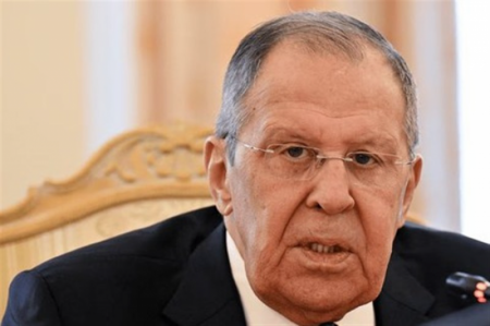لاوروف: ایران بحران‌سازِ تنگه هرمز نیست/ جنگ را فورا متوقف کنید