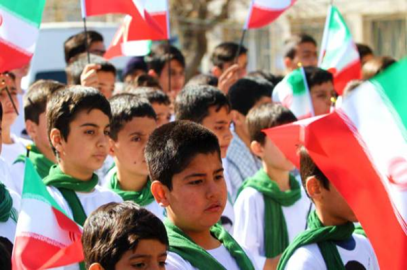 ۳ نقش کلیدی والدین برای پرورش نسلی شکست‌ناپذیر