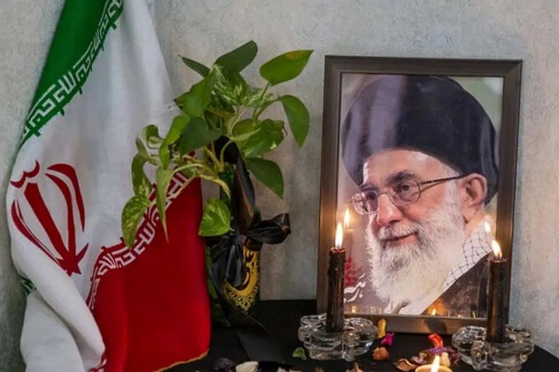 راهنمای سلامت زائران در مراسم تشییع رهبر شهید