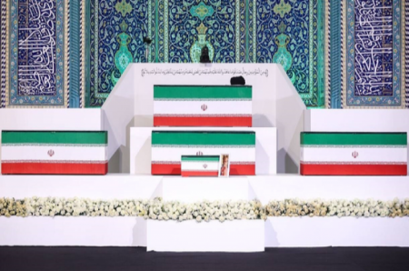 اقامه نماز تهرانی‌ها بر پیکر رهبر شهید انقلاب؛ ۸ صبح یکشنبه