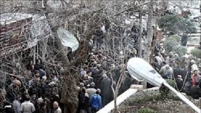 بازار مکاره دلار، سر منوچهری