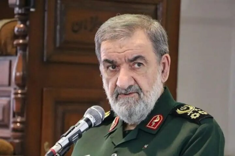 سرلشکر محسن رضایی: سیاست هم جنگ هم مذاکره تمام شد