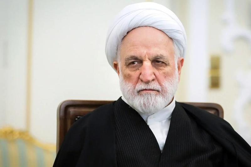خدمت به میهن اسلامی واجب عینی است