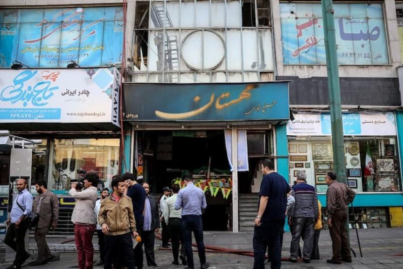 پاساژ مهستان در آستانه پلمب