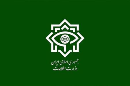 دولت فرانسه پاسخگوی مداخلات دیپلمات‌هایش باشد