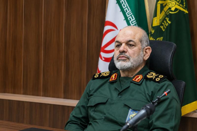 رزمندگان اسلام مسلح ترین ارتش تاریخ جهان را به زانو در آوردند