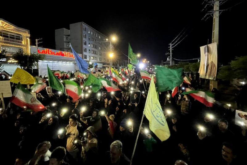 ۲۰۰ شب حماسه؛ پرچمی که بر زمین نماند
