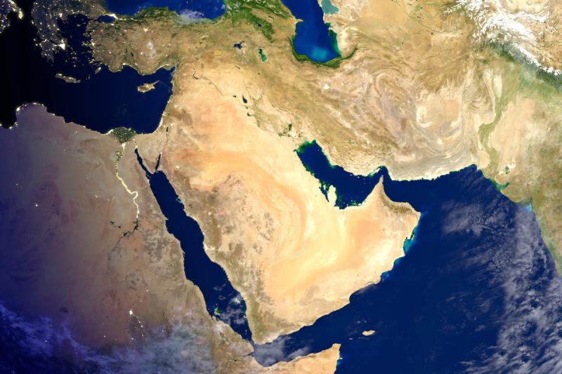 یک راهبرد؛ دو تنگه؛ پنج معضل