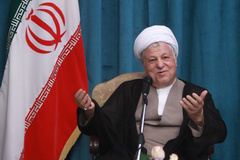 تا جایی که مکلف به صبر و بردباری باشم، تحمل می‌کنم
