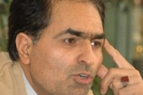 لزومی ندارد کسی در گوشی به من چیزی بگوید