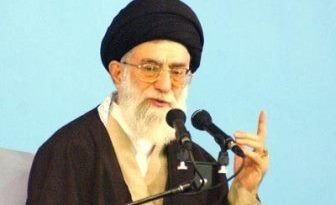 نظر رهبر انقلاب درباره پخش صدای شجریان پیش از افطار